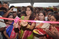 Regina Cassandra Launches Chennai Shopping Mall